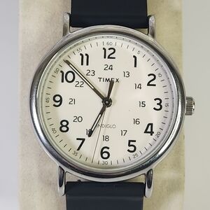 Timex Men's Black and Silver Watch